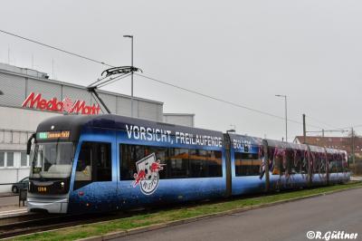 13.12.2018: 1208 mit Vollwerbung im Einsatz 13.12.2018: 1208 mit Vollwerbung im Einsatz
